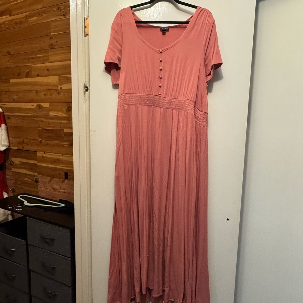 Elegant Pink Maxi Dress